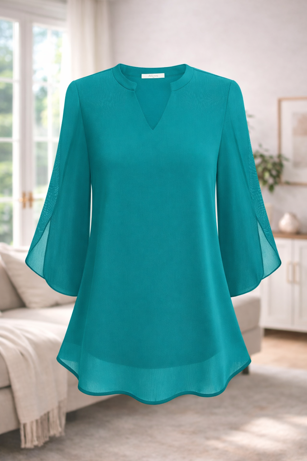 Valeria – Blusa elegante de gasa con escote en V