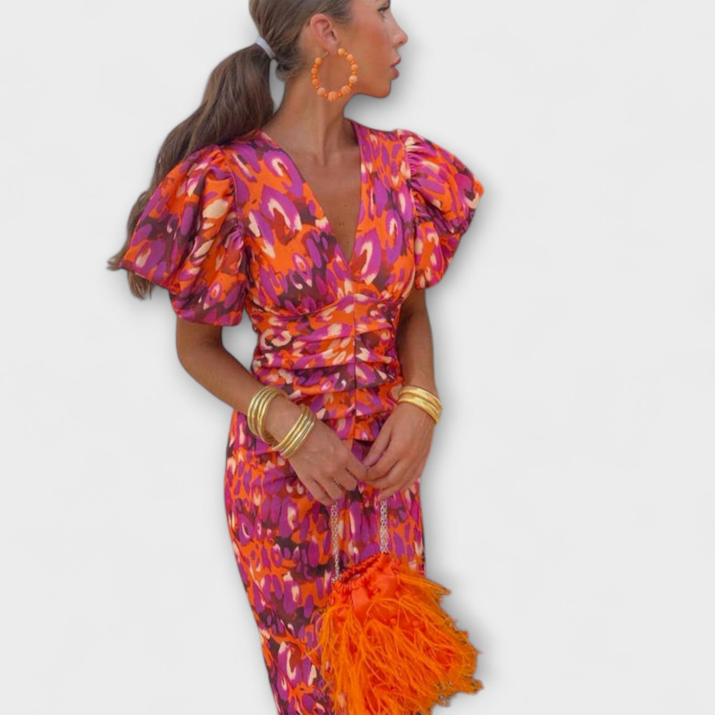 Vanessa - Vestido elegante com decote em V